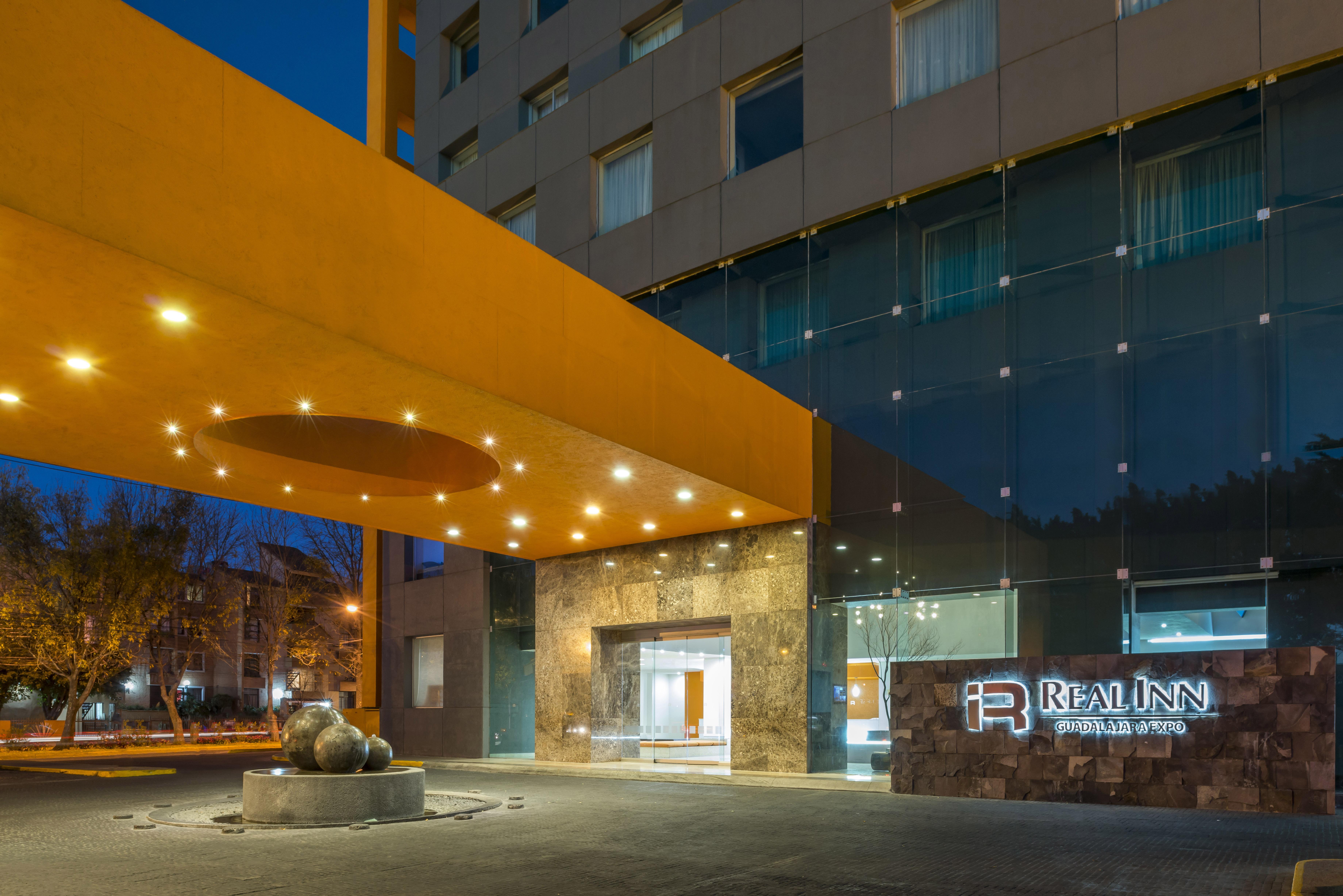 Real Inn Guadalajara Expo Exterior photo